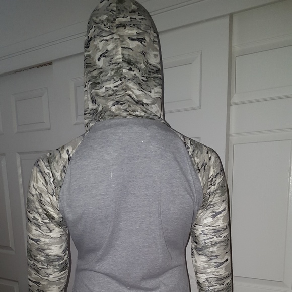 Hooded Dress - Grey with Camo Raglan Sleeves & Front Pocket - Casual Sporty Chic - Picture 4 of 8